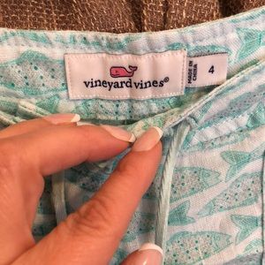 Vineyard Vines Fish Print Shorts Size 4 100% linen